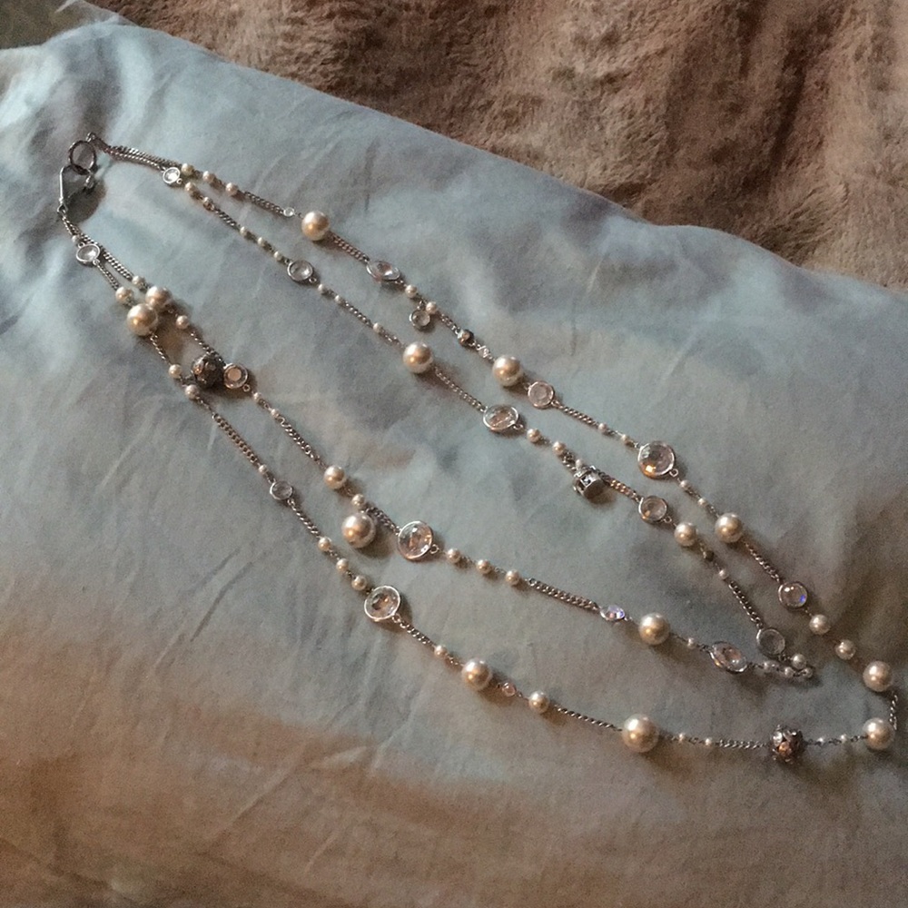 Henri Bendel double strand pearl and crystal set